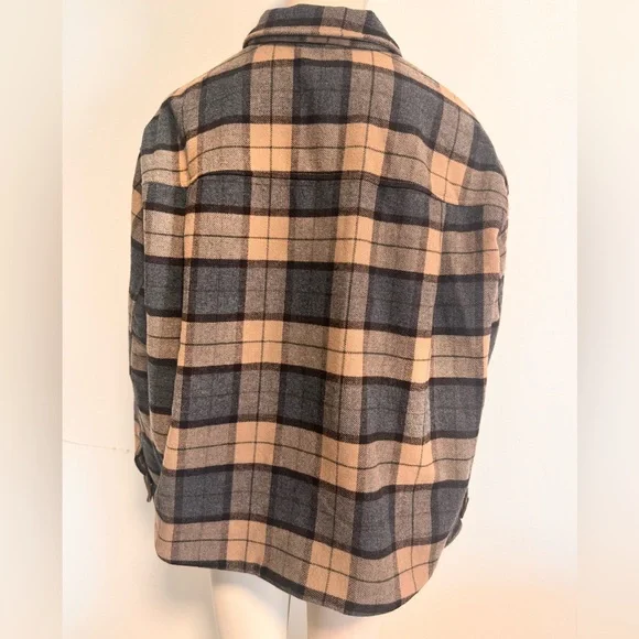 H&M Plaid Shacket Jacket Womens Large Beige Gray Button Front Flannel Coat - Picture 4 of 8